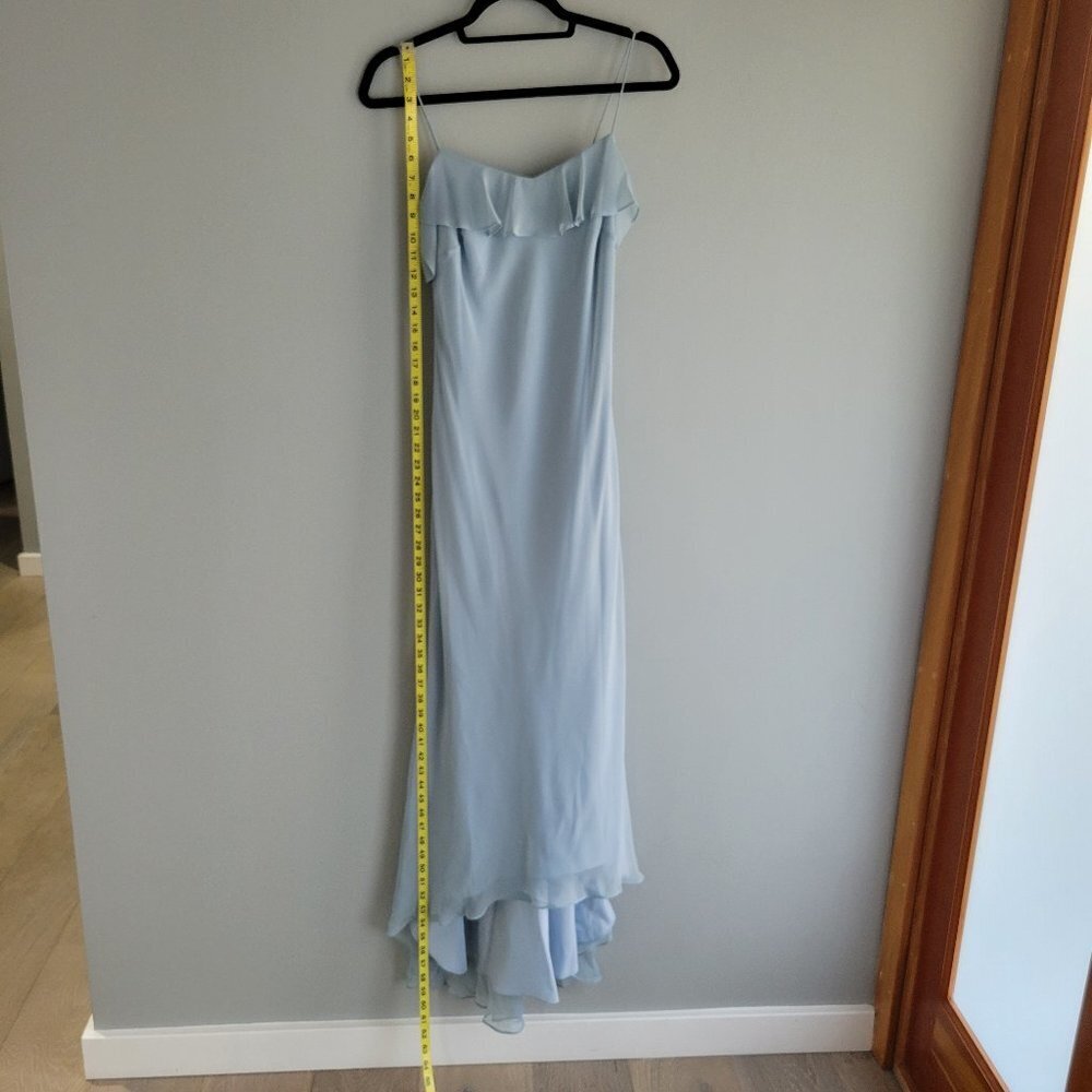 Long dress with with Matching Shawl from David's Bridal Size 6 - Picture 7 of 12